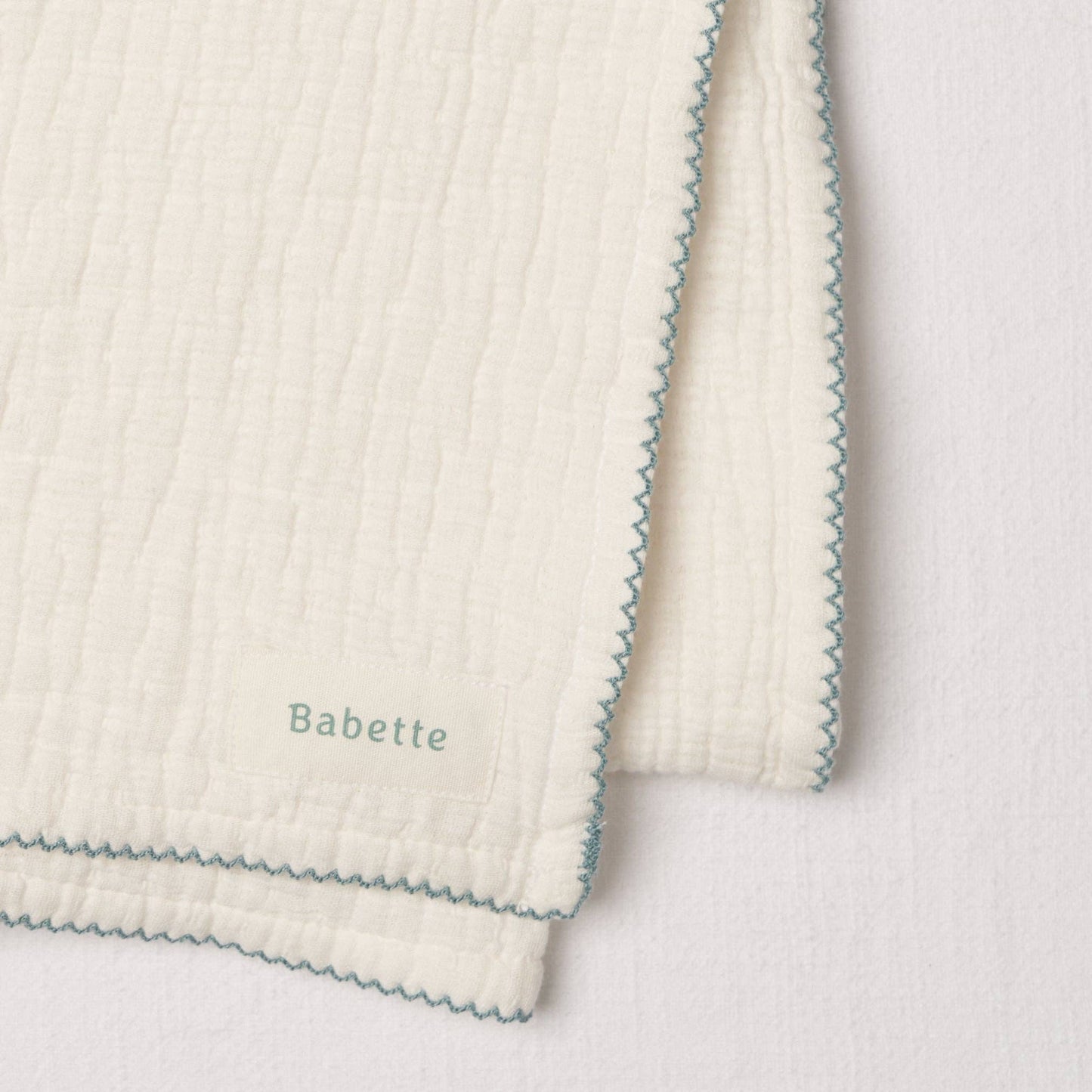 Stroller Blanket - Scalloped Trim