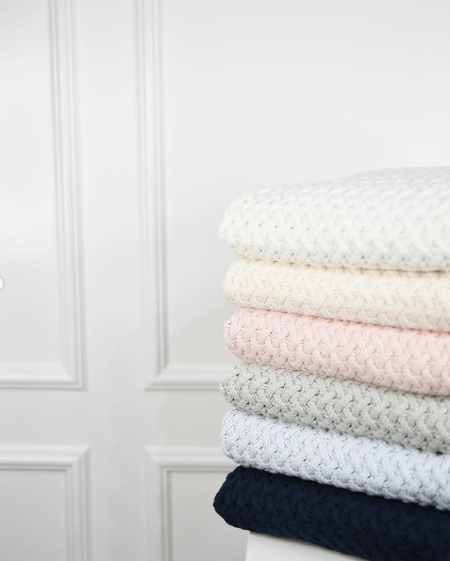 Nipperland timeless knit blanket 35"x35